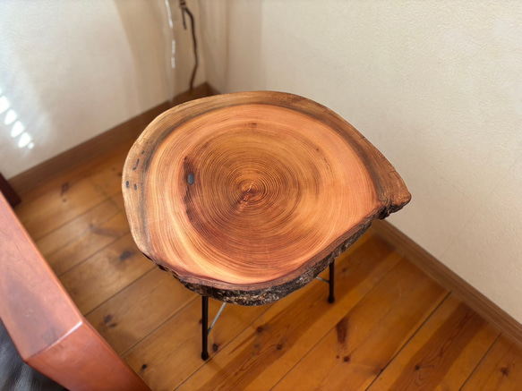 天然木　欅の切り株　アイアンテーブル　コーヒーテーブル　サイドテーブル 4枚目の画像