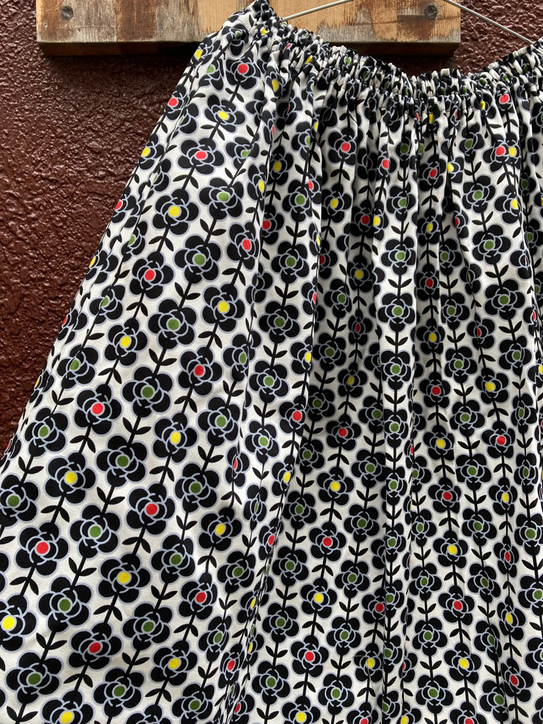 カメリアスカート　北欧　花柄　ギャザースカート　お花　フラワー　花　カメリア