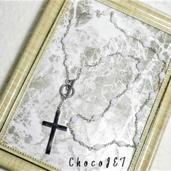 ホワイト・チェコビーズ・マンテル・クロスネックレス 銀白色 11枚目の画像