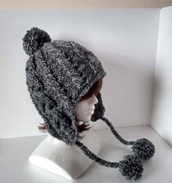 Cycle 耳あて付きニット帽 黒 Cycle 耳あて付きニット帽 黒 Draw code flight knit cap -black