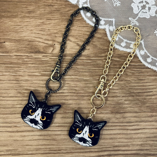 お値下げ！MHT サファイア 猫型チャーム コードブレスレット 猫さん刺繍と3wayチャームブレスレット | iichi 日々の暮らしを