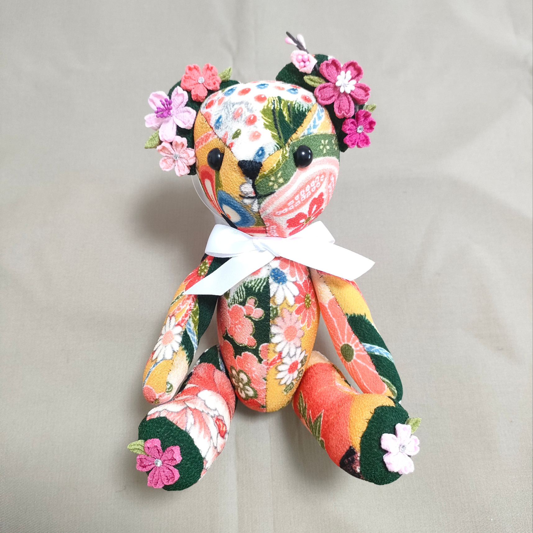 テディベアにつまみ細工のぬいぐるみ～桜バージョン～