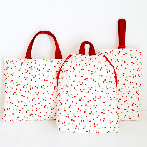 オーダーページ・入園入学グッズ・女の子・レッスンバック・お着替え袋・お弁当袋 オーダーページ・入園入学グッズ・女の子・レッスンバック・お着替え袋