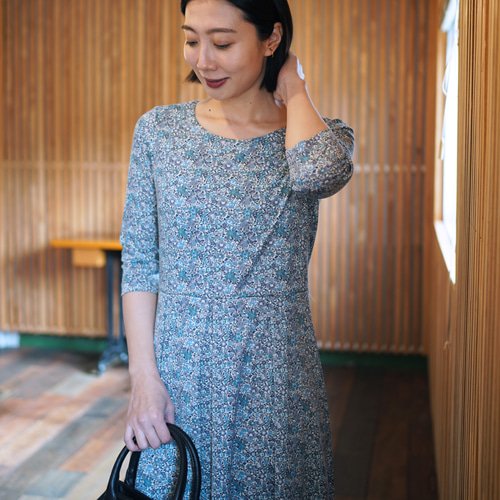 受注制作】アーミッシュ風シンプルワンピース◇リバティプリント  