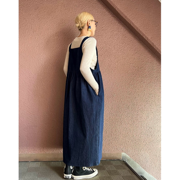 RATA❤️選擇你的長度❤️岡山牛仔❤️精緻的輪廓❤️寬鬆的套頭裙❤️柔軟的牛仔布❤️四季皆宜 第9張的照片