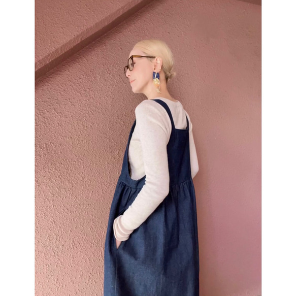 RATA❤️選擇你的長度❤️岡山牛仔❤️精緻的輪廓❤️寬鬆的套頭裙❤️柔軟的牛仔布❤️四季皆宜 第11張的照片