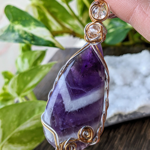 ケープアメジスト.レインボームーンストーンマクラメ編みネックレス