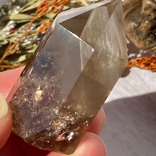 虹&ファントム入りスモーキークォーツ＊たまご型＊パワーストーン天然石 虹&ファントム入りスモーキークォーツ＊たまご型