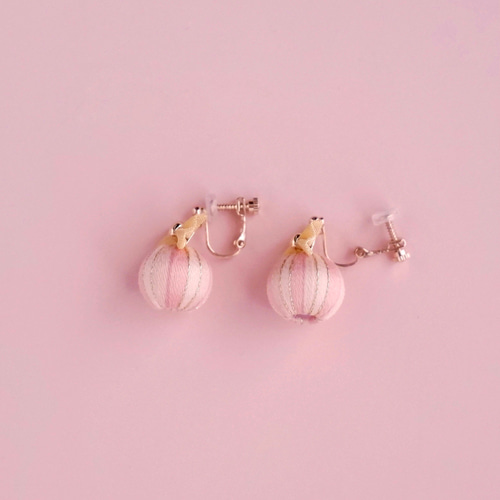 リボン】「Sakura Pink」ribbon 巻き玉 ピアス / イヤリング 刺繍糸 桜 