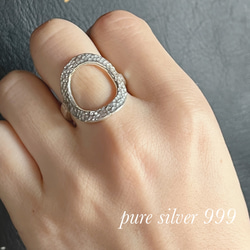 「純銀」ピュアシルバー（SV９９９ )槌目サークルオープンリング（フリーサイズ） 3枚目の画像