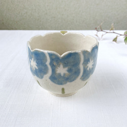 陶器のマグカップ【花】 5枚目の画像