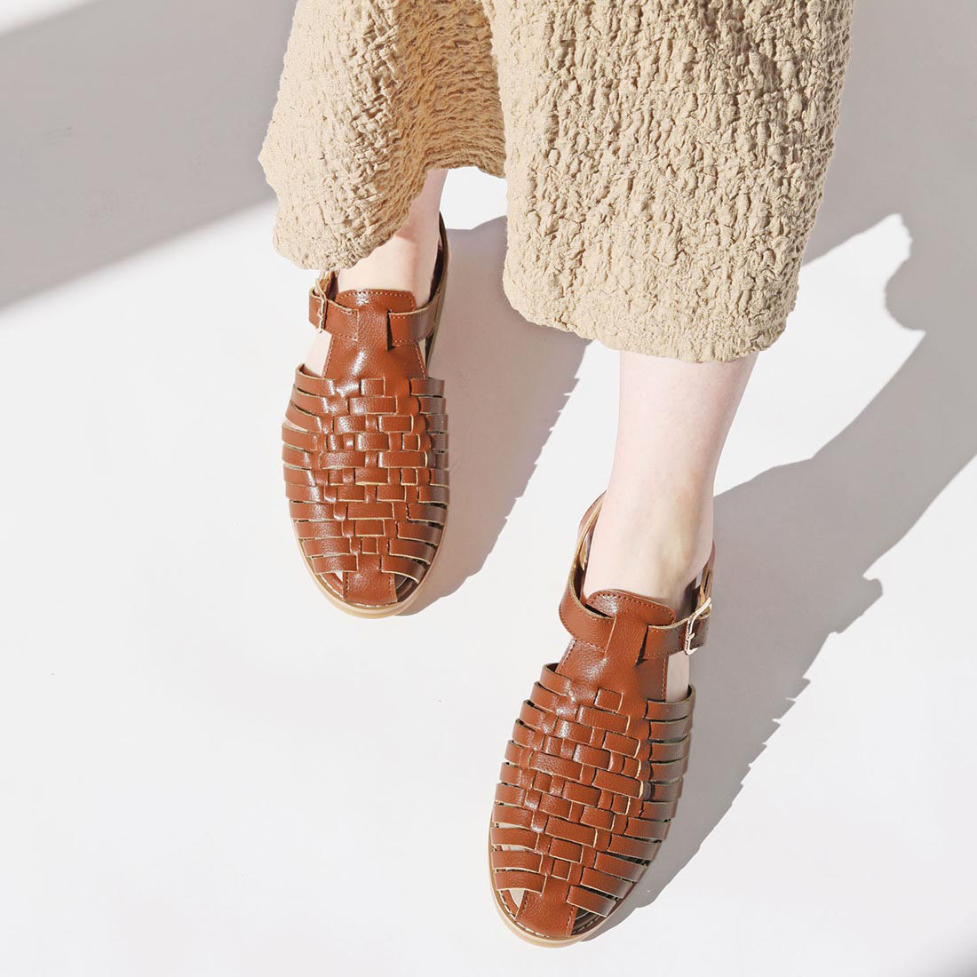 《5/中旬発送》足をやさしく包む 安心感のある履き心地！編み込みグルカサンダル♪再販決定 【S/M/L/LL】 5,389円
