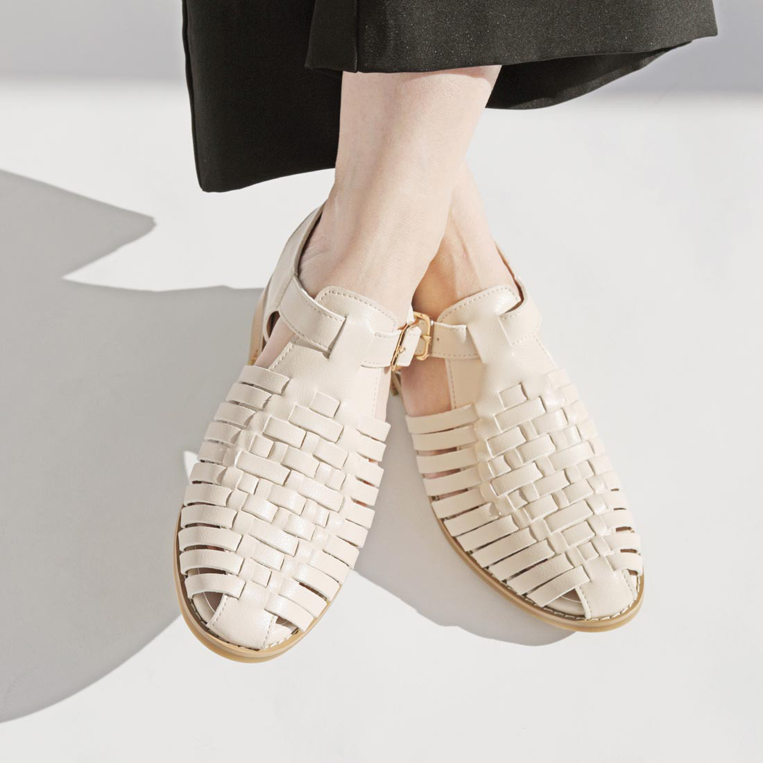 《5/中旬発送》足をやさしく包む 安心感のある履き心地！編み込みグルカサンダル♪再販決定 【S/M/L/LL】