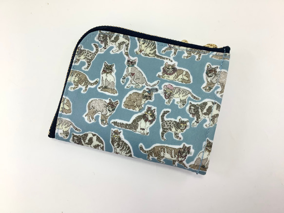 猫好きさんへ　ポケットL字ファスナー財布　リバティプリント　ビニコ　マチあり 6枚目の画像
