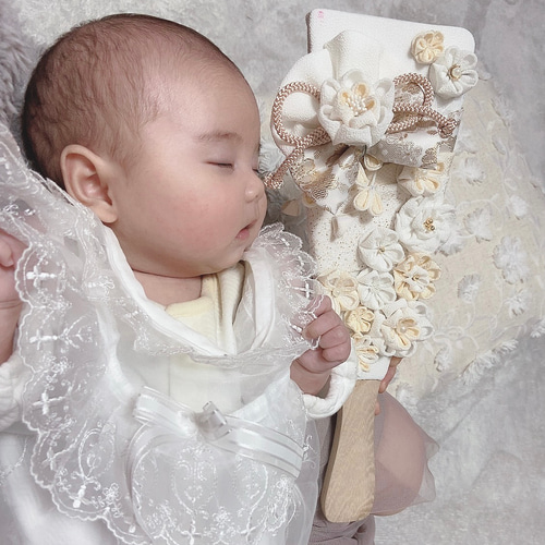 受注制作》名入れ可髪飾り付きつまみ細工羽子板 (ひな祭り 桃の節句