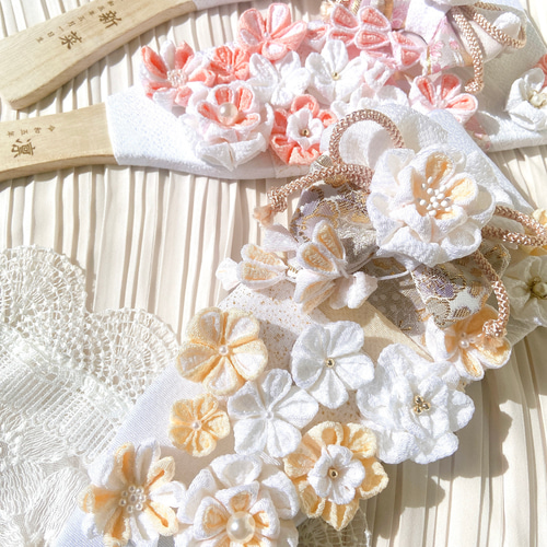 受注制作》名入れ可髪飾り付きつまみ細工羽子板 (ひな祭り 桃の節句