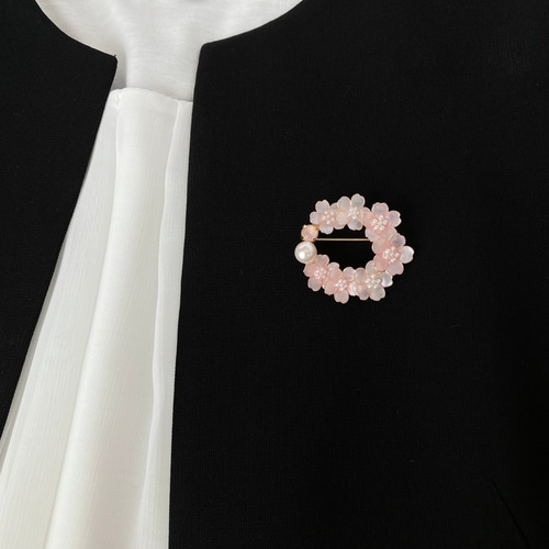 花のハート型イヤリング、リボンと花のブローチセット 花のハート型イヤリング、リボンと花のブローチセット 花のハート型