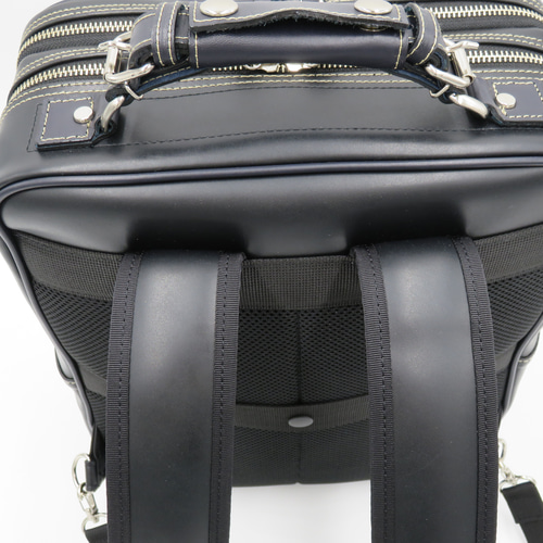 木和田 合成皮革（生地名：パトリック） No.5024「パトリック