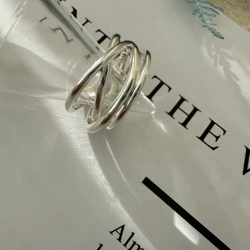 存在感ばっちり4連 重ね付け ツイストリングR3889 指輪・リング Ringo