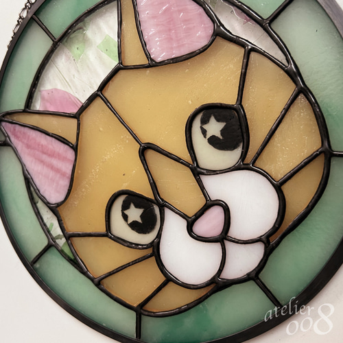 茶色猫のステンドグラス サンキャッチャー ダブルオウエイト 茶色猫のステンドグラス サンキャッチャー ダブルオウエイト