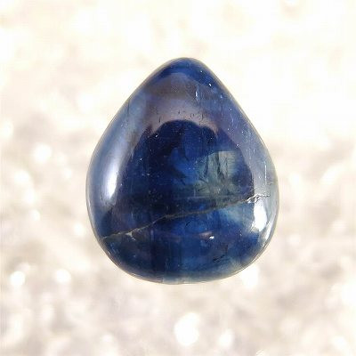 ヒマラヤカイヤナイト 穴あき 16mmティアドロップ ルース 3.34g【榎本通商13777】