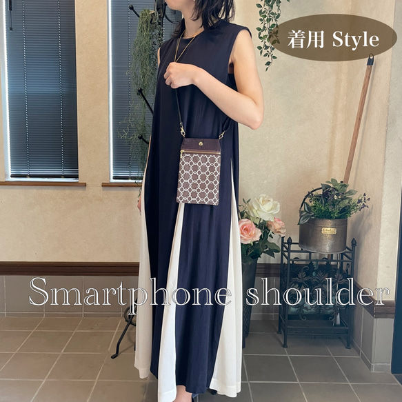 スマホショルダー ブラック×花柄 /ポシェット スマホポーチ/合皮ショルダーストラップ　長さ調整可能◎ギフト 母の日 9枚目の画像