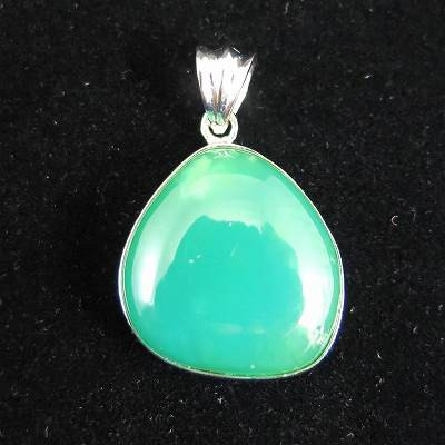 ペルー産 ジェムシリカ ペンダント 4.12ｇ【榎本通商23036】