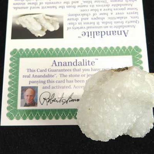 H&E社 アナンダライト(AZOZEO) 原石 証明書付 66.8g【榎本通商23296
