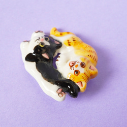 [陶器]トラ猫とぶち猫のブローチ[猫] 4枚目の画像