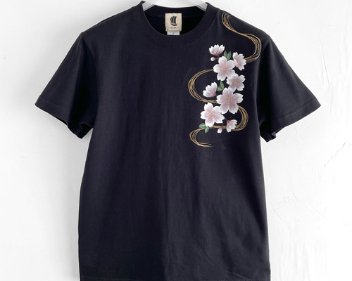 CHANEL - Ｔシャツ　ツバキ　春夏　ブラック　絵模様　流行 CHANEL - Tシャツ ツバキ 春夏 ブラック 絵模様 流行の通販 by