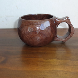 胡桃木雕刻咖啡杯 第2張的照片