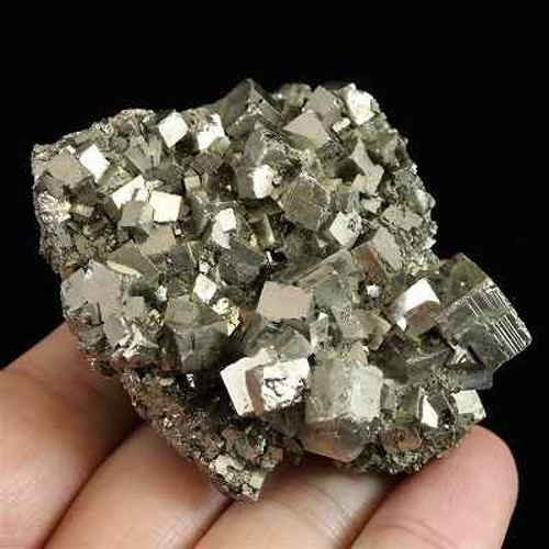 パイライト Sylvania Silverstar ZXE Gold 9007 HB5 65/55W Two Bulbs Head Light