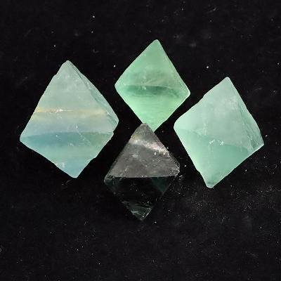 フローライト 蛍石 8面体 結晶 原石 4個セット 95.1g【榎本通商43623