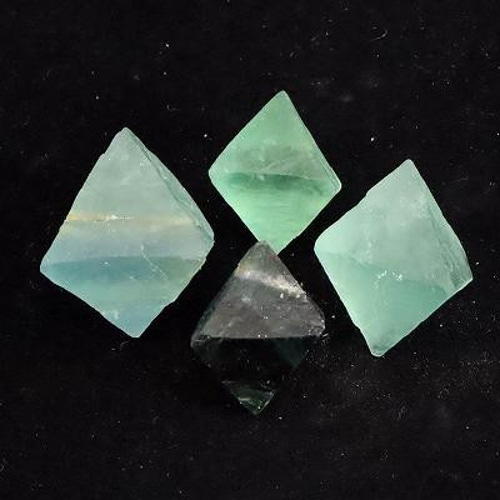 フローライト 蛍石 8面体 結晶 原石 4個セット 95.1g【榎本通商43623