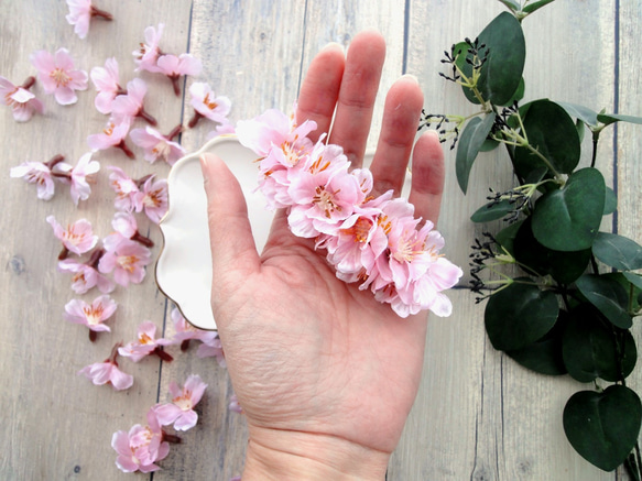 恋桜のバレッタ ■ 薄ピンク色の可憐な桜 3枚目の画像