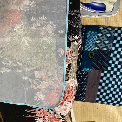 牡丹柄 黒留袖リメイク 絹 ワンプリーツスカート ロングスカート