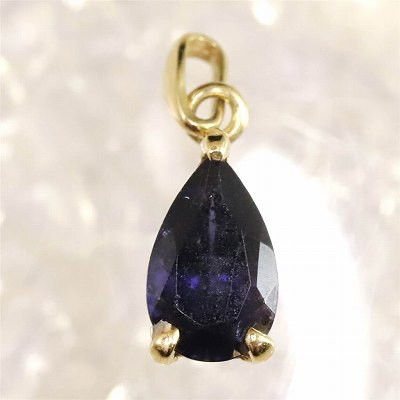 アイオライトサンストーン 8mmペアシェイプ ペンダントトップ　K18YG　0.68g【榎本通商69056】