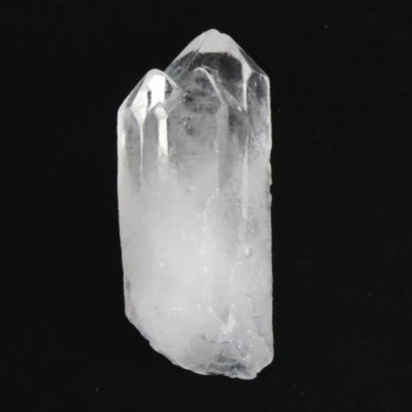 モンドクォーツ　タンザニアマスタークォーツ　瑞々しい独特な透明度　非研磨 モンドクォーツ タンザニアマスタークォーツ 水晶ポイント 57.5g【榎本