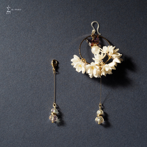 春におススメ 耳飾り 八重桜の花びらと蝶々 〈 イヤリング , ピアス