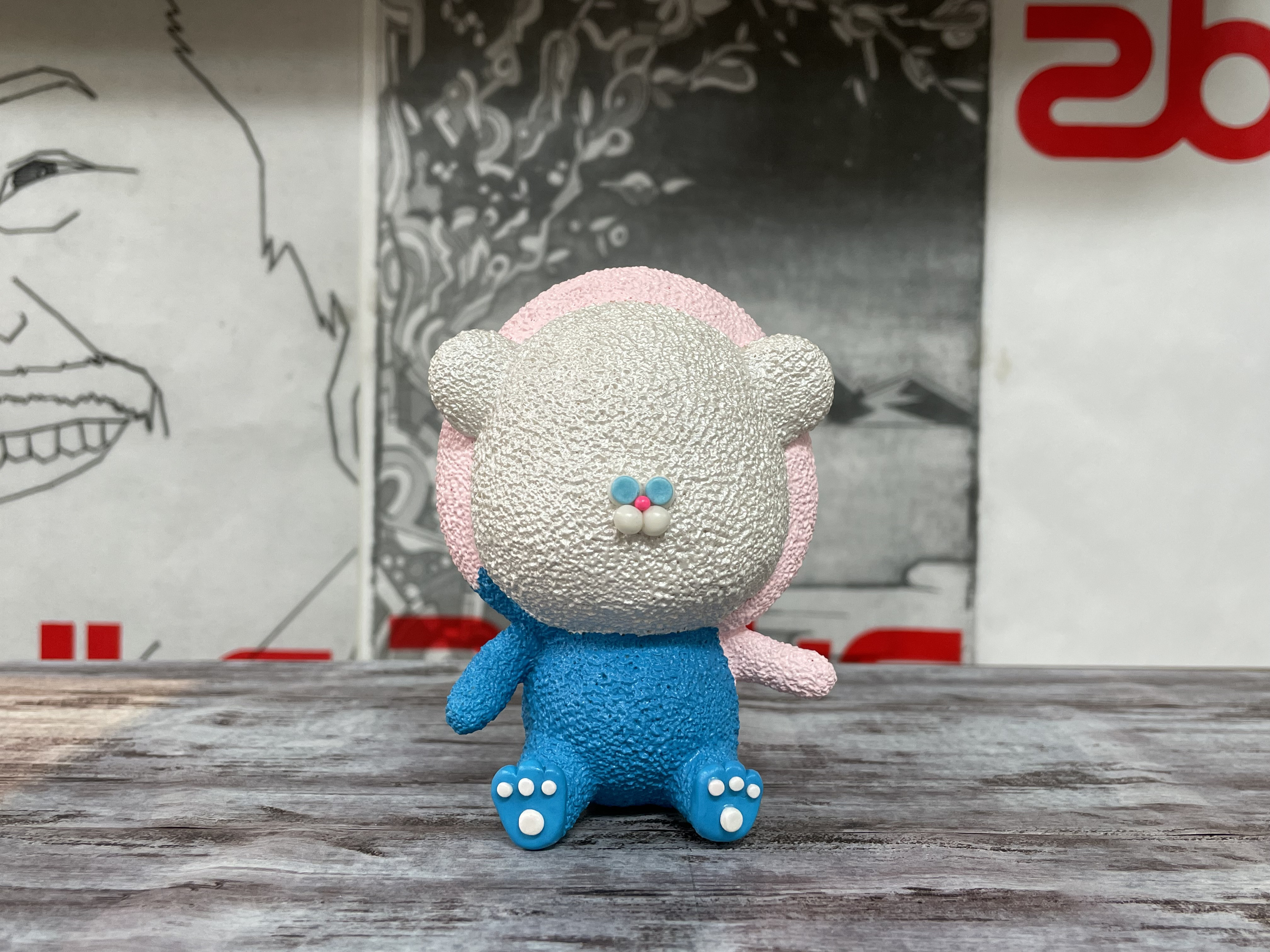 ”高さ101mm”★☆ふくくるん(お座りくまちゃん) ☆ 幸せを招ぶ置き物として ★ 笑顔にさせるために頑張ってます。