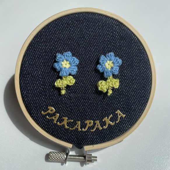 お花 ピアス 刺繍糸 1枚目の画像