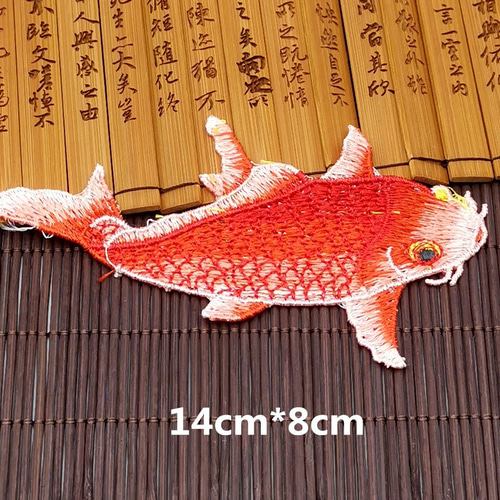 刺繍画　「鯉」 41ikMoFKdnL._UF894,1000_QL80_.jpg