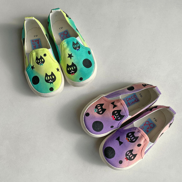 兒童運動鞋「nekodation.kids」貓和圓點設計！粉紅色、綠色【訂做】【可刻名字】 第1張的照片