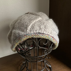 手編み　ぽってり可愛い　カラフルニット帽子　ケア帽子 1枚目の画像