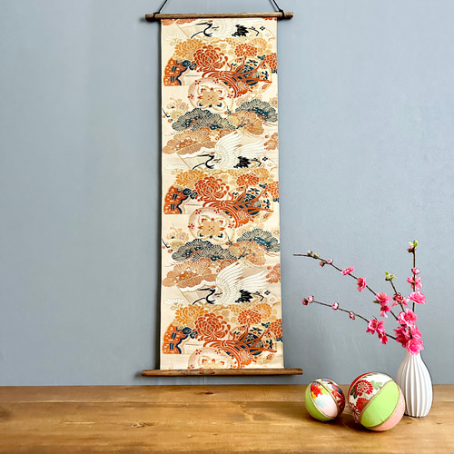 帯のタペストリー アンティーク 花々と鼓に鶴 着物リメイク インテリア