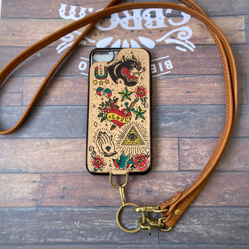 タトゥー×レザー】超個性的スマホケース アメトラ オールドスクール