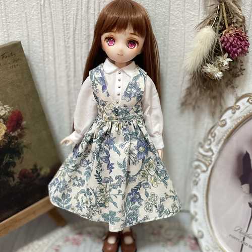 22cmドール服 オビツ22 ピュアニーモ 青い花のジャンパースカート