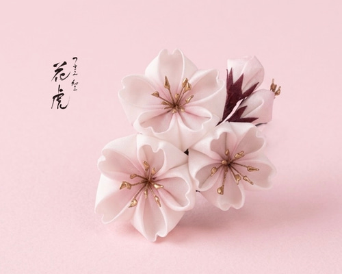 三輪桜の髪飾り 桜 コサージュ つまみ細工 七五三 浴衣 ピンク 着物