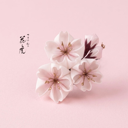 三輪桜の髪飾り 桜 コサージュ つまみ細工 七五三 浴衣 ピンク 着物