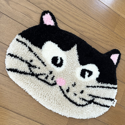 ★Nyan Rug★ 貓型毛茸茸的地毯墊 可以騎在上面，也可以裝飾它♪♪ 第1張的照片